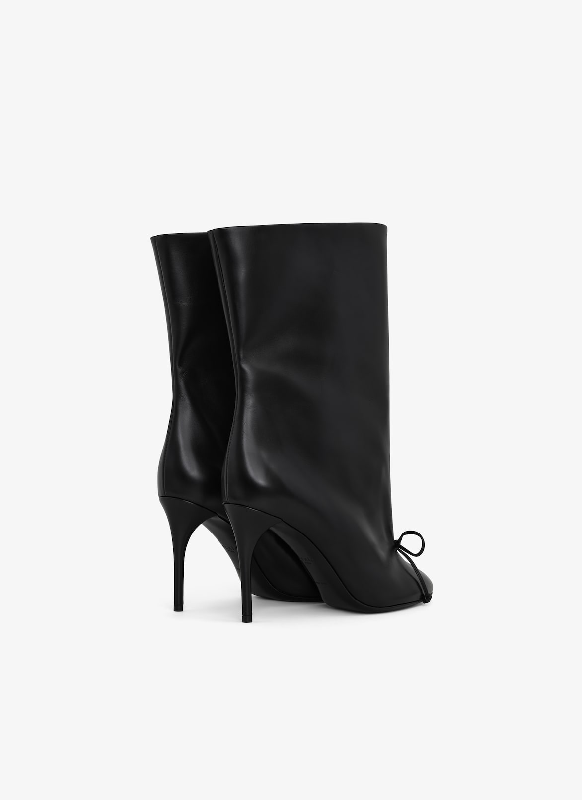 BOTTINES DÉCOLLETÉ EN CUIR ALAÏA BOTTINES DÉCOLLETÉ EN CUIR NOIR